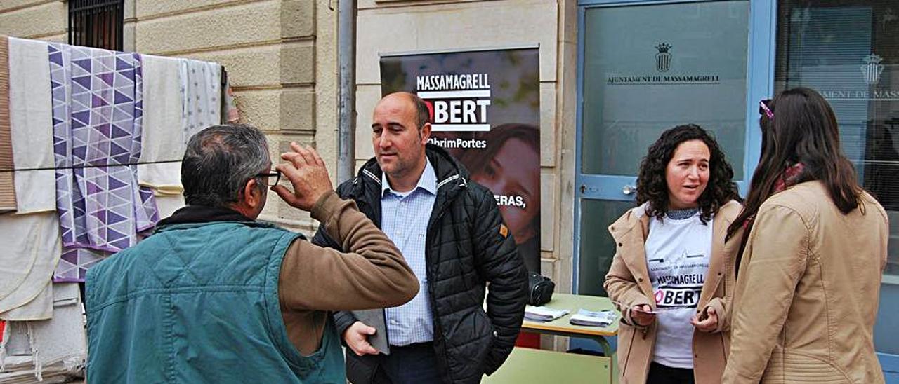 El alcalde en una actividad del proyecto.