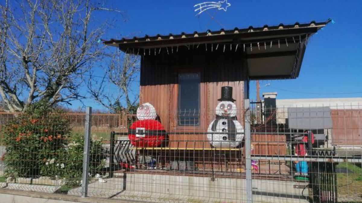 Una aldea coruñesa 'compite' con Vigo en luces de Navidad