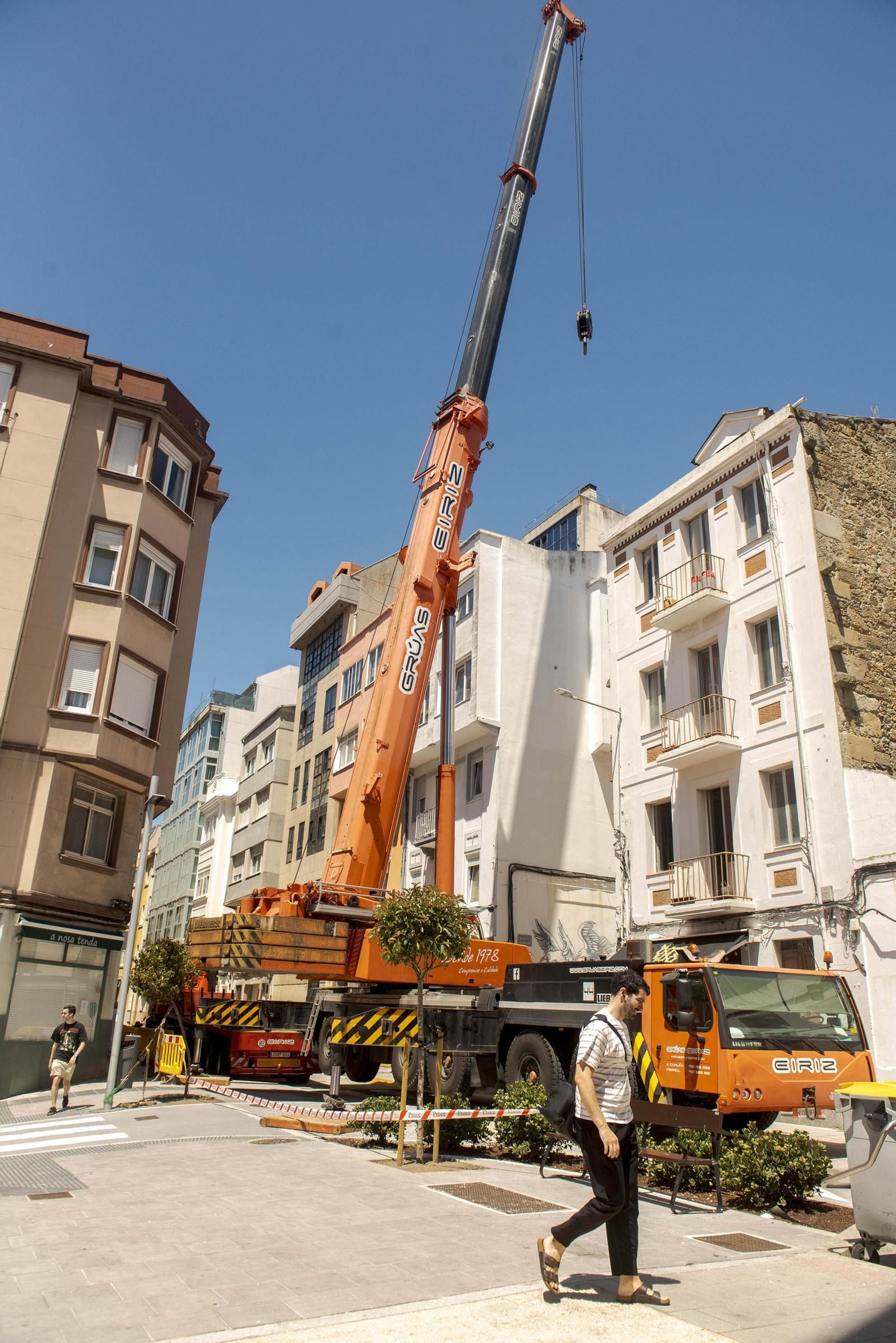 Instalación de escaleras mecánicas en Adelaida Muro