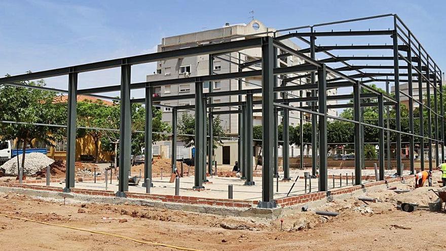 Las obras del futuro edificio deportivo ya están en marcha.