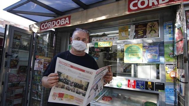 José Castizo: "Debe incentivarse la lectura del papel"