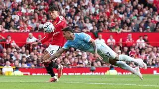 ¡Escándalo en Inglaterra! La Premier pide perdón al United por 'robarle' tres puntos