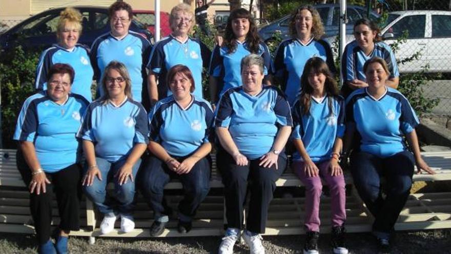 Equipo del Bar el Patio de Nacional femenina que no pudo ante las actuales campeonas.