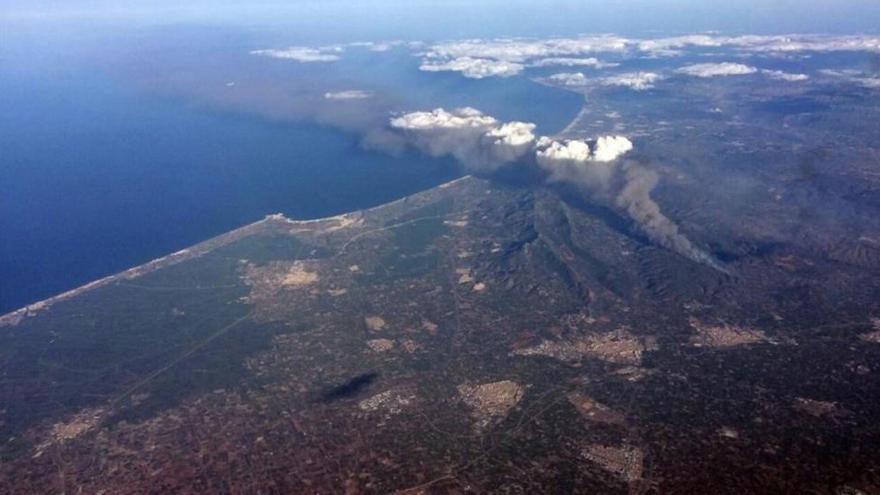 En fase de control los cuatro fuegos que ardían en la Comunidad Valenciana