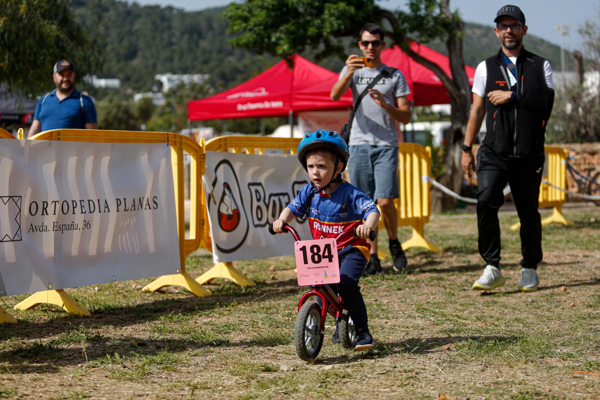 Los más pequeños de Ibiza aprenden a manejar con Bicykids