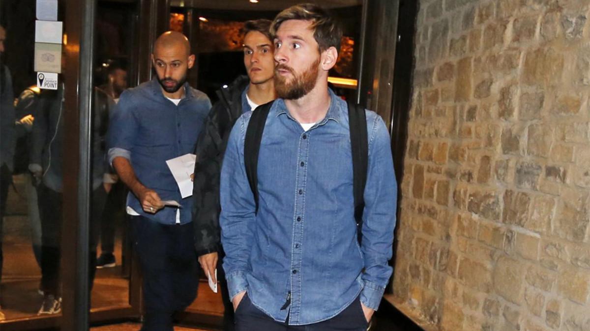 Leo Messi ya vuela de camino a Barcelona