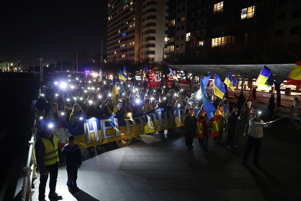 Manifestación de ucranianos en el Muro de San Lorenzo.