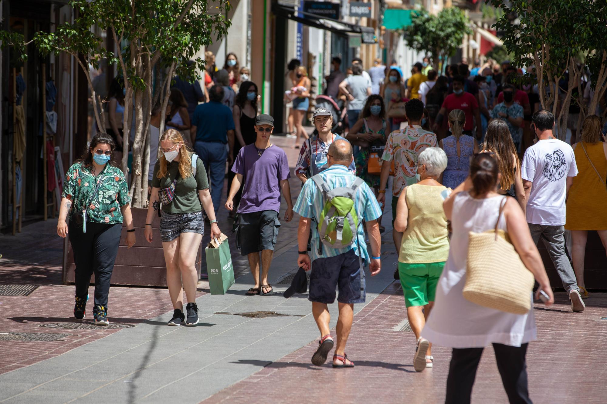 Poco interés en comprar en el primer día de rebajas