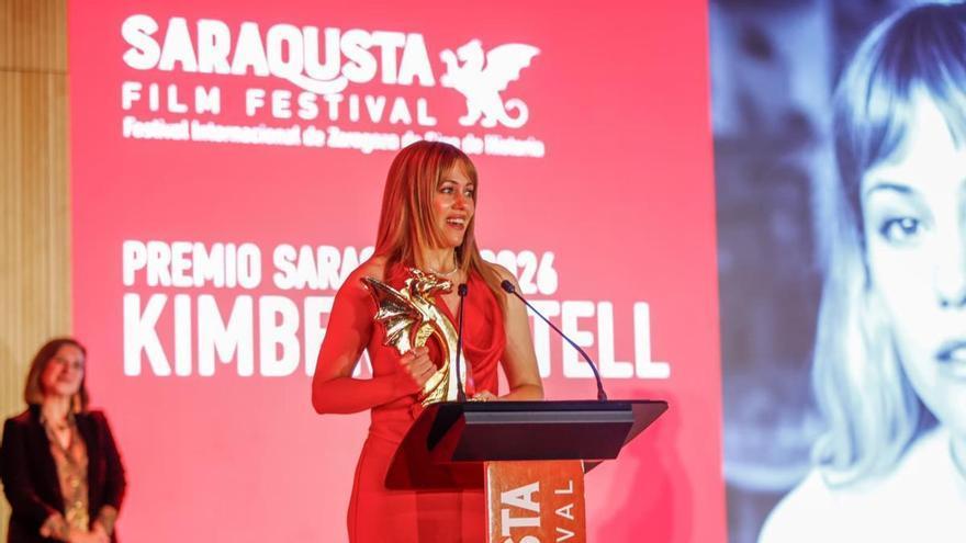 Kimberley Tell recibe el Premio Saraqusta