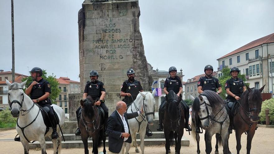 La caballería vuelve para vigilar los montes y el Camiño de Santiago