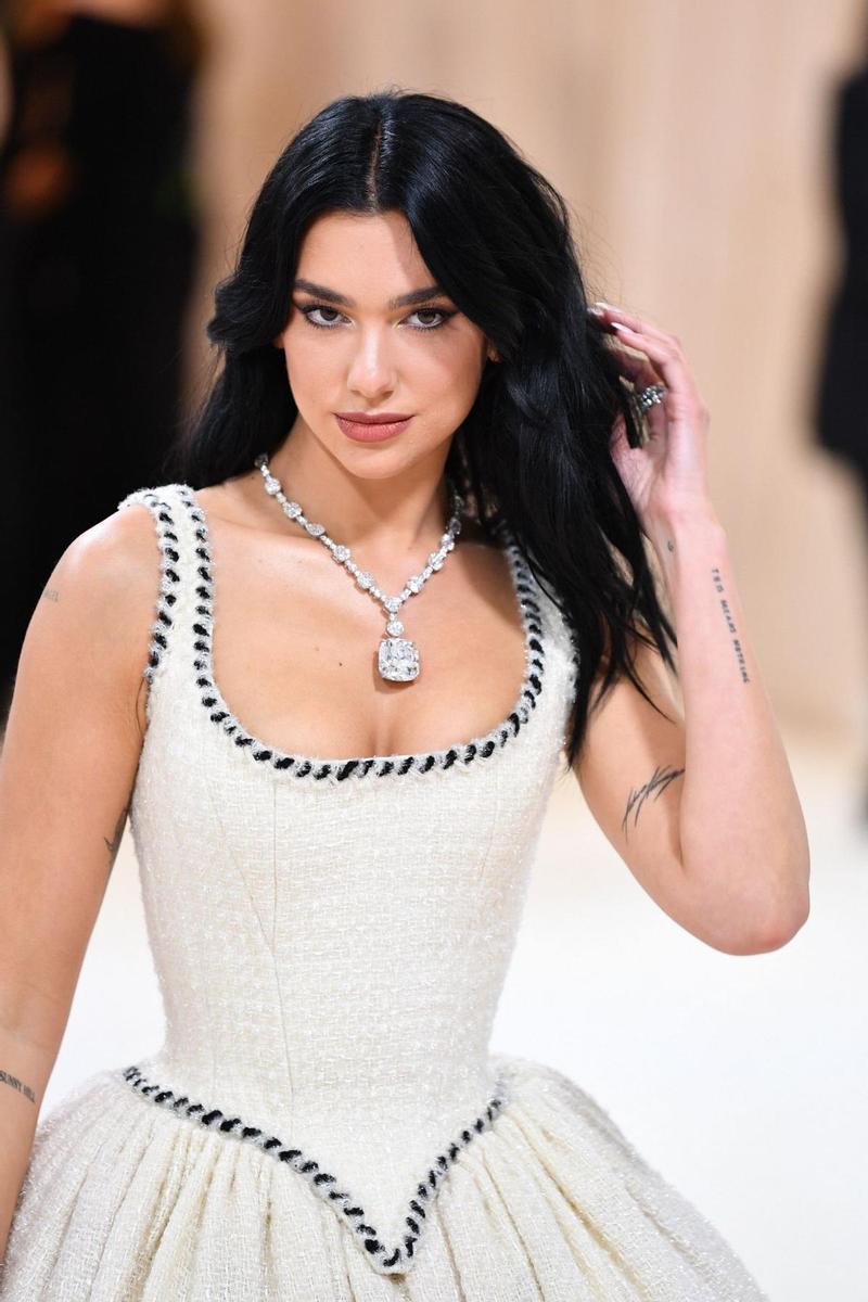 Gala MET 2023 Dua Lipa Recupera Un Vestido De Chanel Que Claudia 