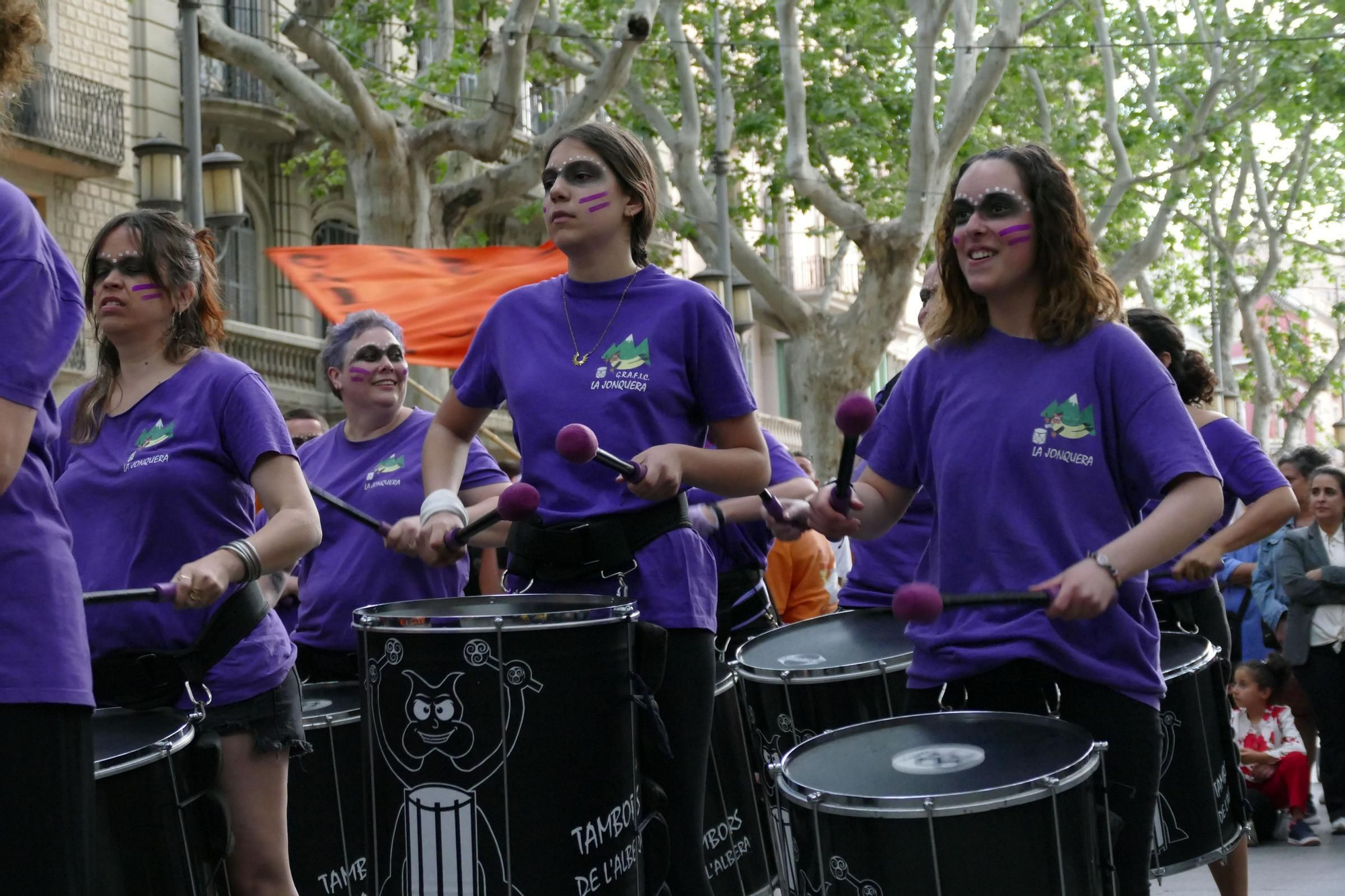 La Tramuntakada Festival Figueres recorre diferents carrers del rovell de l'ou