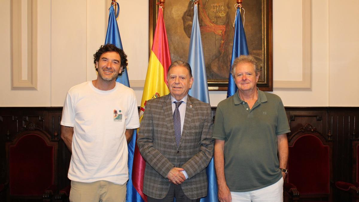 Joaquín Pajarón, Alfredo Canteli y Juan Luis Cano.
