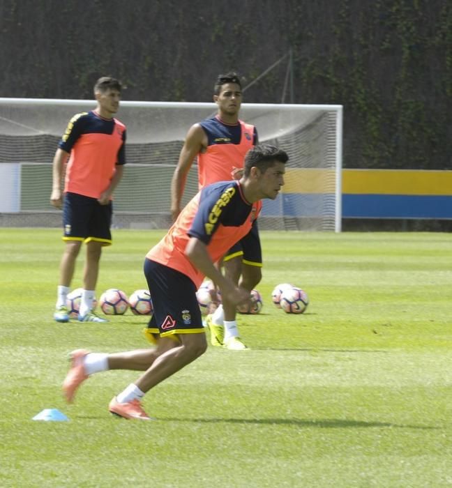 ENTRENAMIENTO DE LA UD LAS PALMAS Y ENTREVISTGA ...