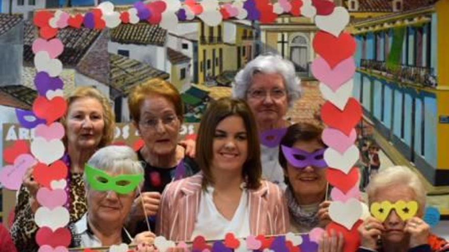 San Valentín llega a once centros de actividades para personas mayores