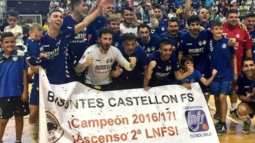 El CFS Bisontes Castellón golea al Colo-Colo de Zaragoza (8-3) y asciende a Segunda División A