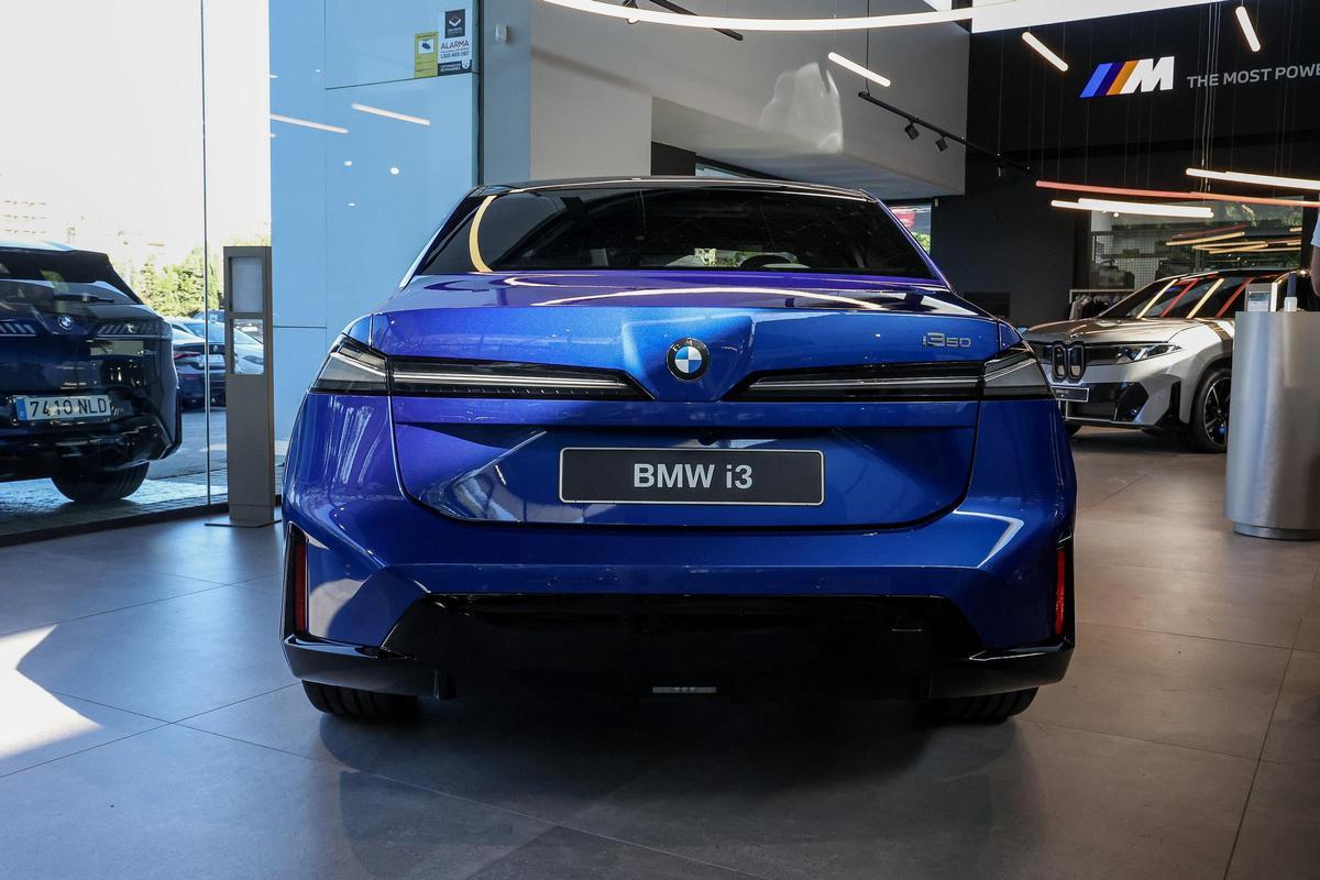 La versión BMW i3 50 xDrive alcanza hasta 912 kilómetros de autonomía homologada