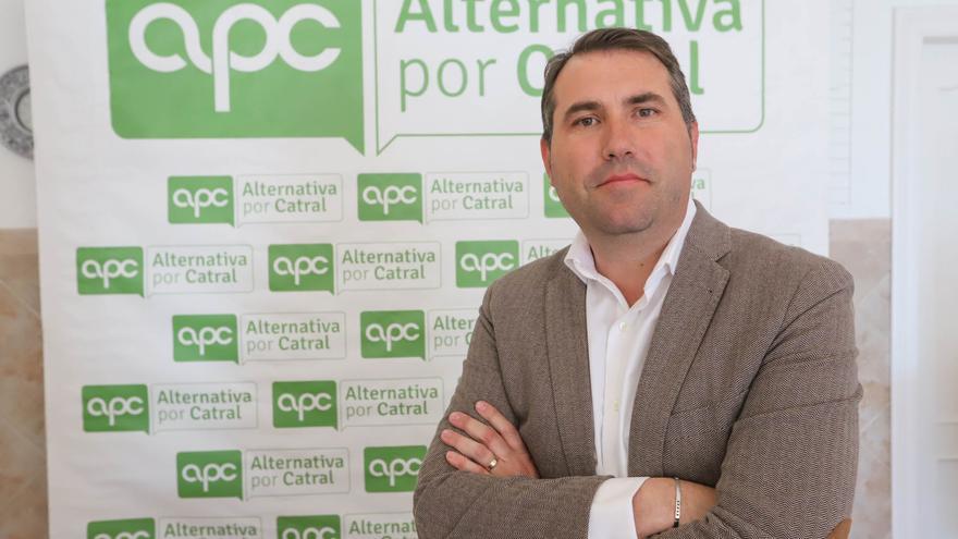 APC cesa en sus áreas a los ediles del PSOE y gobernará Catral en minoría