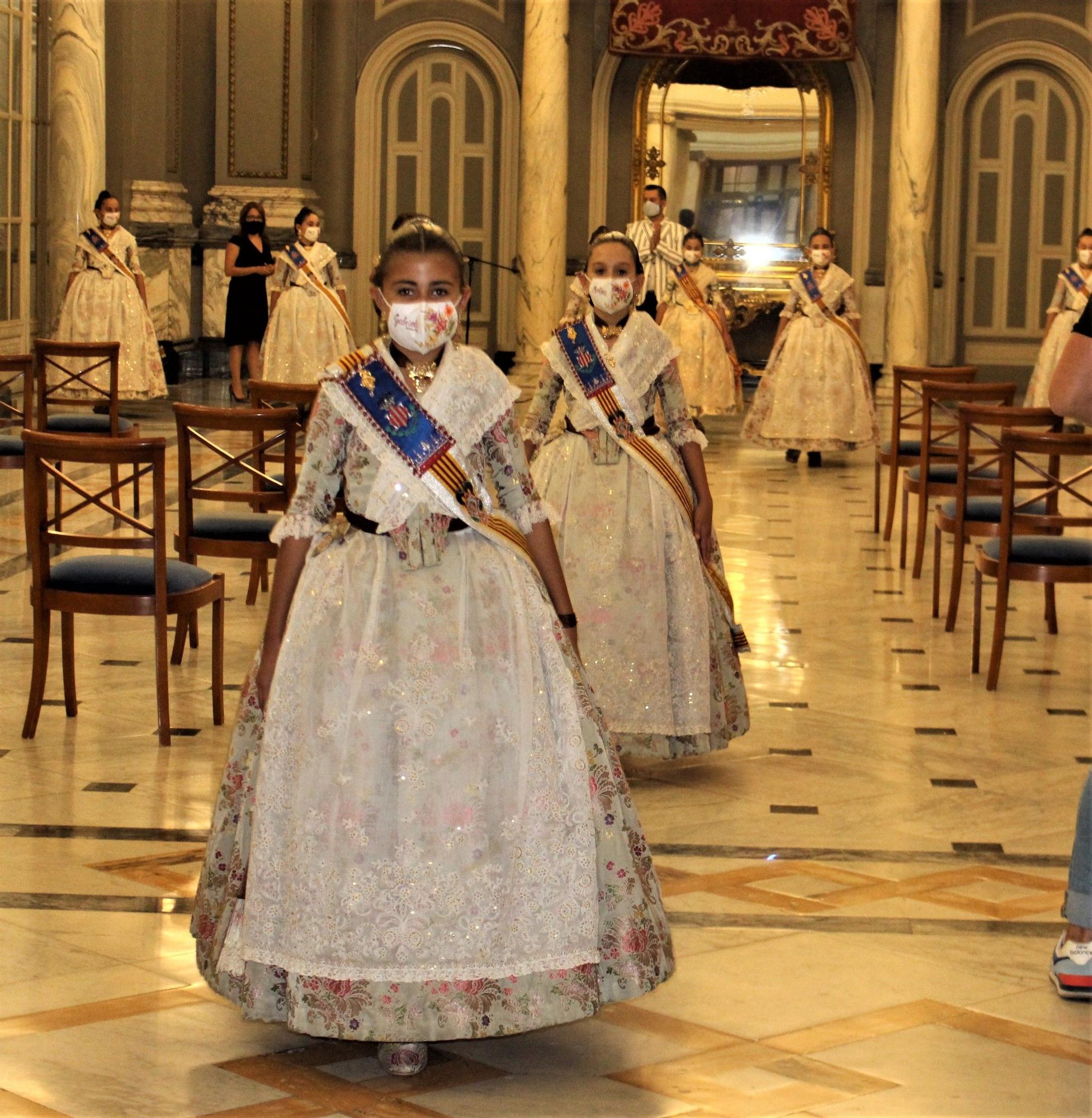 Todo preparado para la Imposición de Bandas a Falleras Mayores y Cortes de 2021