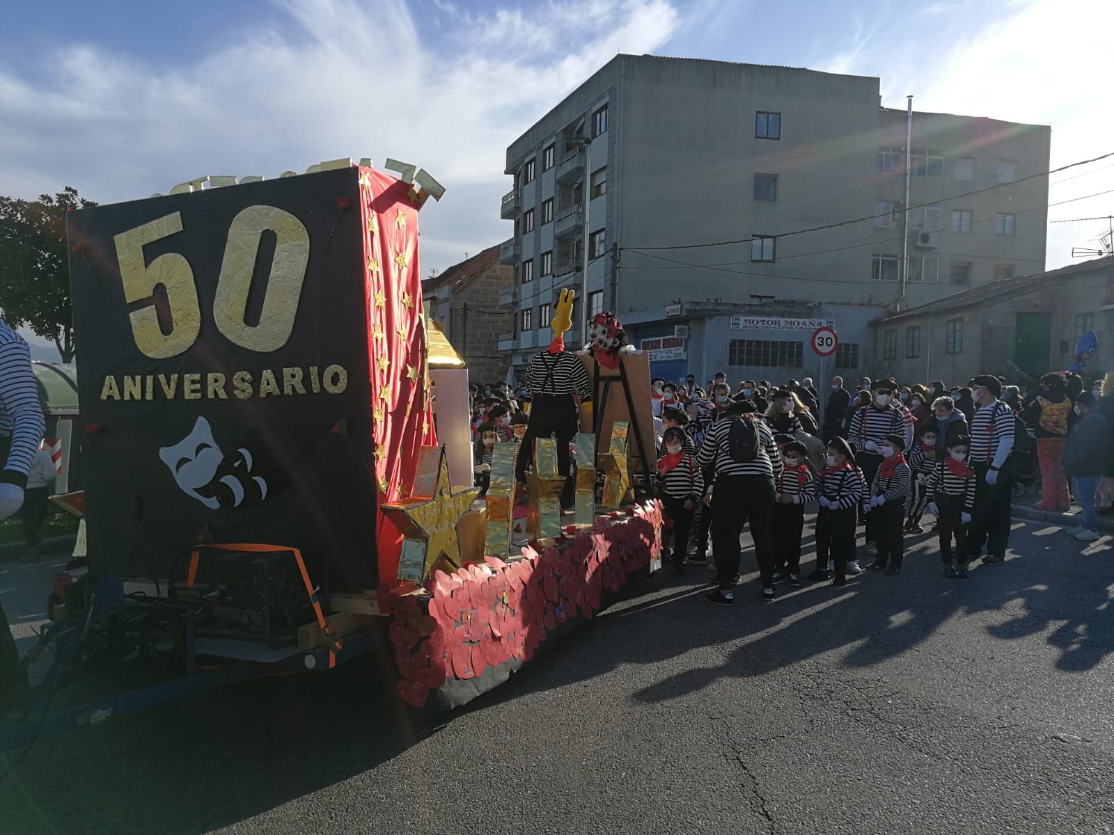 Moaña despide el Entroido con el tradicional "Enterro da Xoubiña"