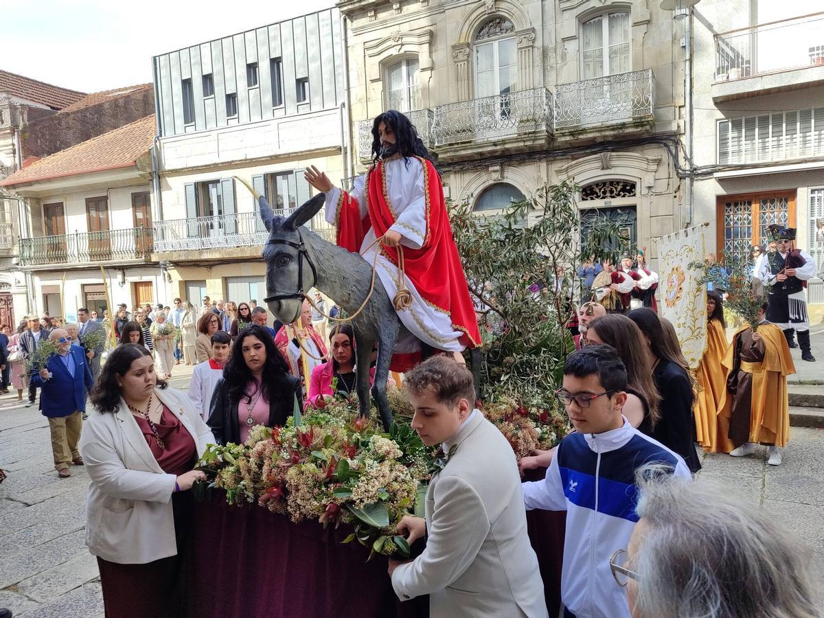 Así se vivieron la bendición de los ramos y la procesión de la Borriquilla Así se vivieron la bendición de los ramos y la procesión de la Borriquilla