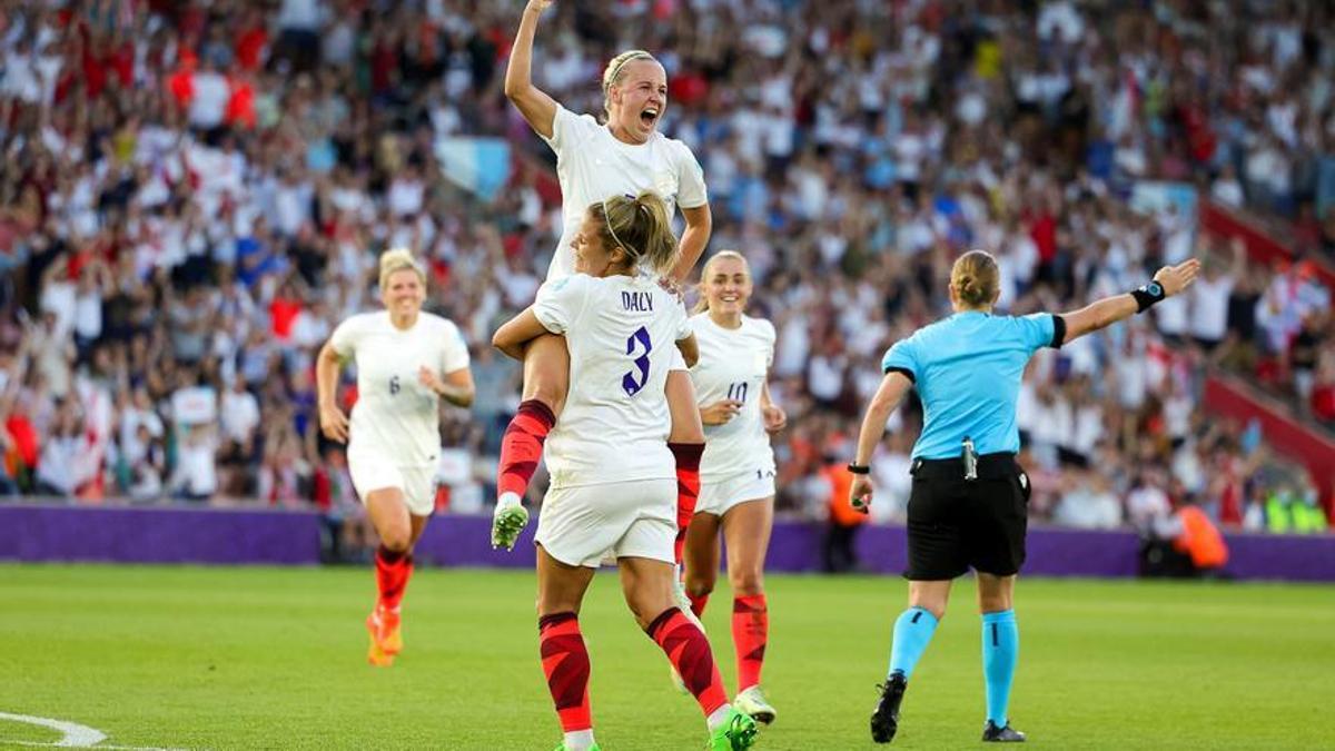 Beth Mead, celebrando un gol en la Eurocopa.