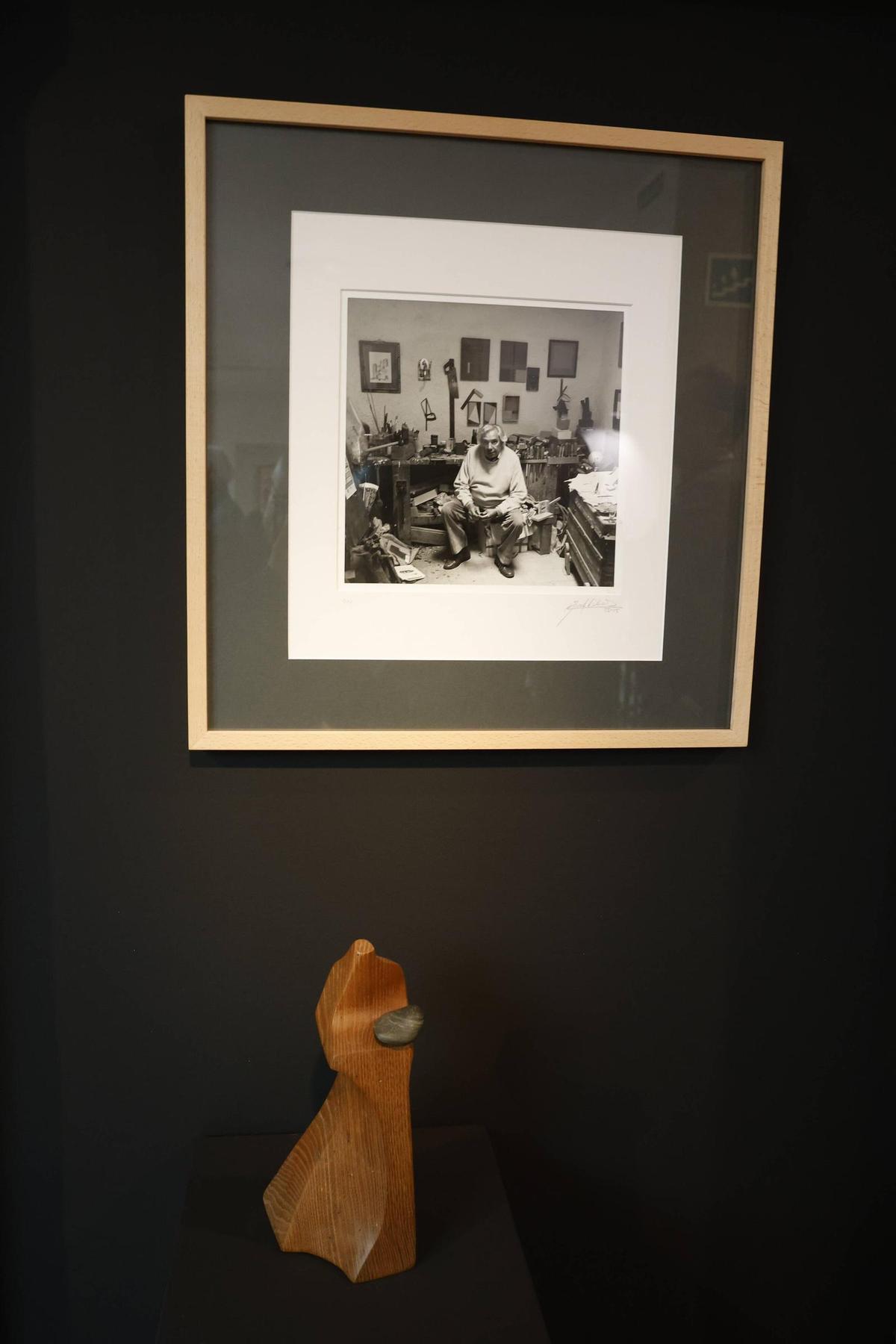 La Casa Natal de Jovellanos inaugura una exposición de homenaje al escultor Amador Rodríguez (en imágenes)