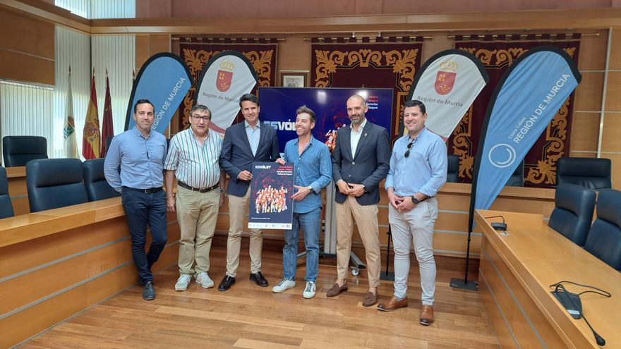 La selección española de voleibol juega en San Javier y Molina