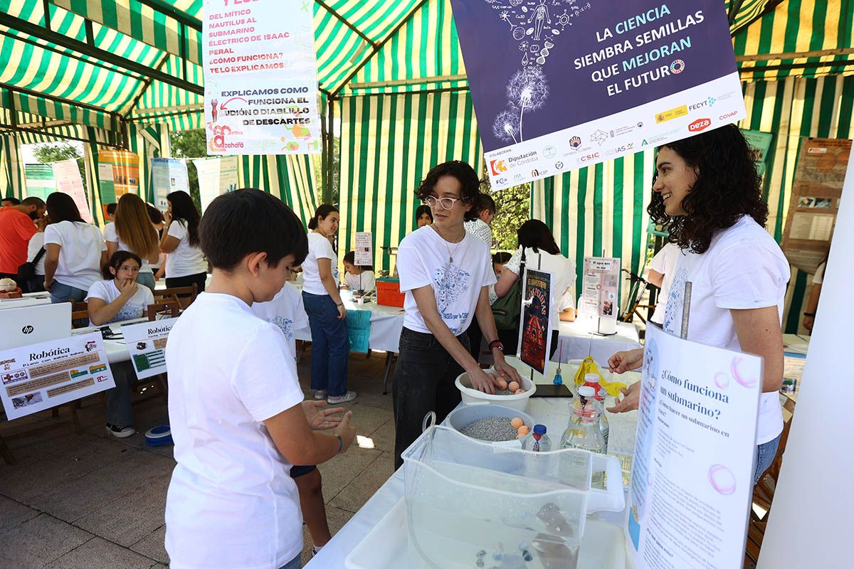 El Paseo de la Ciencia de Córdoba 2024, en imágenes