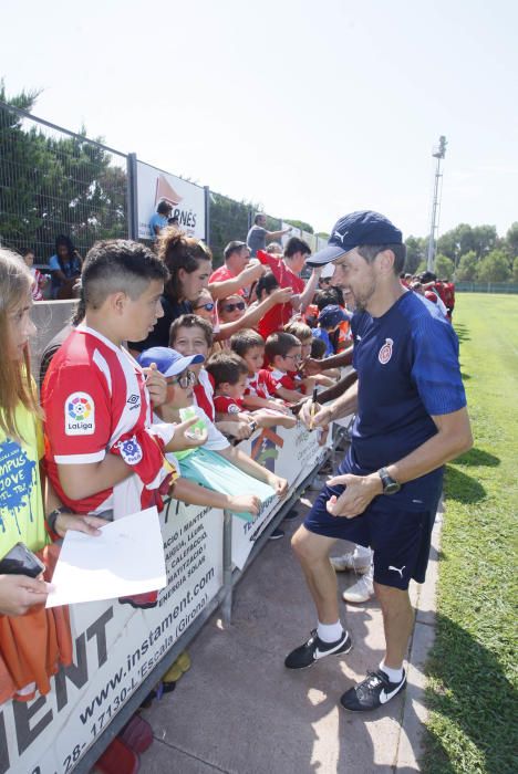 Entrenament de portes obertes del Girona FC a l'Escala