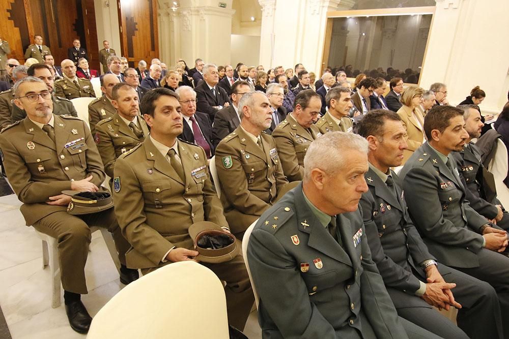 Entrega de condecoraciones en la Subdelegación de Defensa