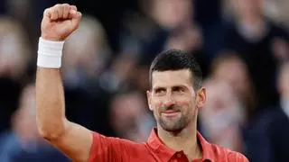 Djokovic vapulea a Carballés