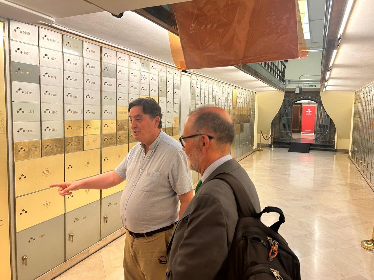 García Montero y el alcalde, en la Caja de las Letras