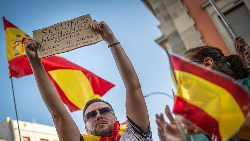 Santa Cruz de Tenerife muestra su apoyo y solidaridad a Ceuta