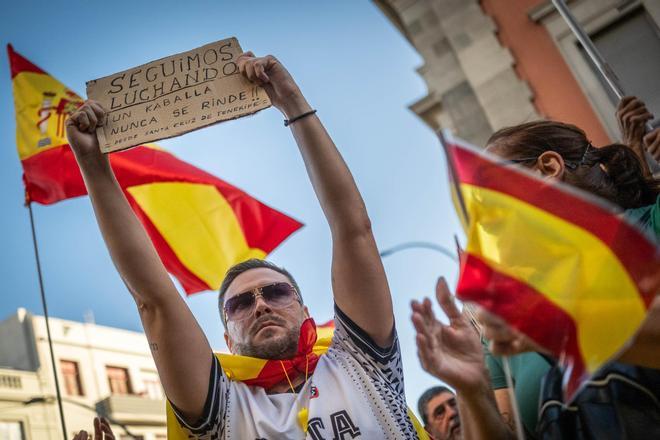 Santa Cruz de Tenerife muestra su apoyo y solidaridad a Ceuta