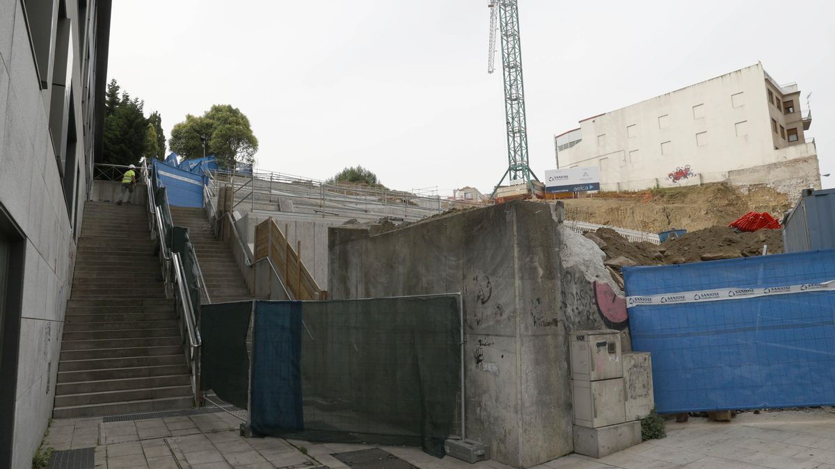 OBRAS DEL NUEVO PARQUE DE VAZQUEZ VARELA 51 ANTE EL EDIFICIO DE LA CIUDAD DE LA JUSTICIA.