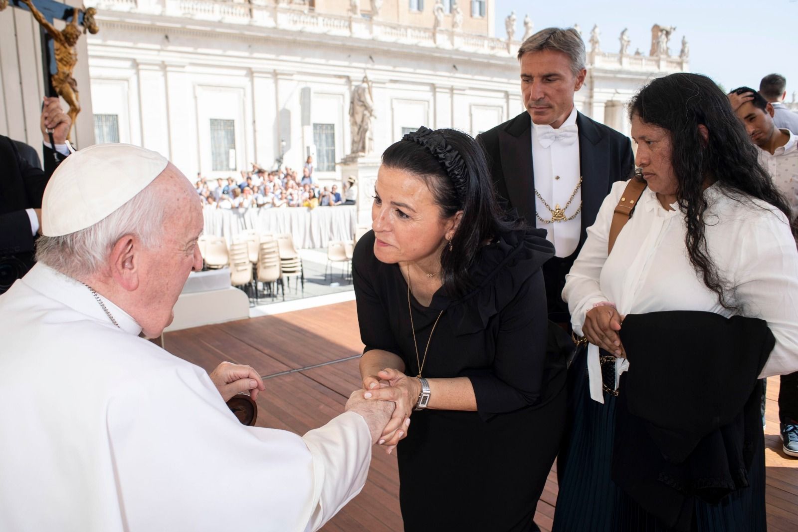 Familias del 'Villa de Pitanxo' trasladan al papa sus reivindicaciones