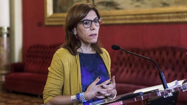 La diputada Laura Camargo es una de las firmantes.