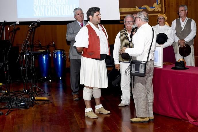 Entrega de los premios Cachorros de Honor