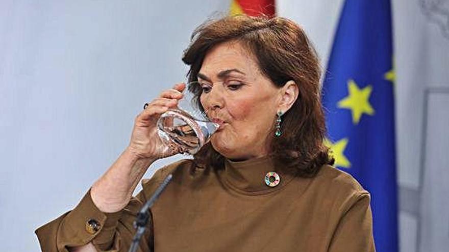 Carmen Calvo, vicepresidenta del Govern espanyol, va anunciar la decisió sobre les restes del dictador