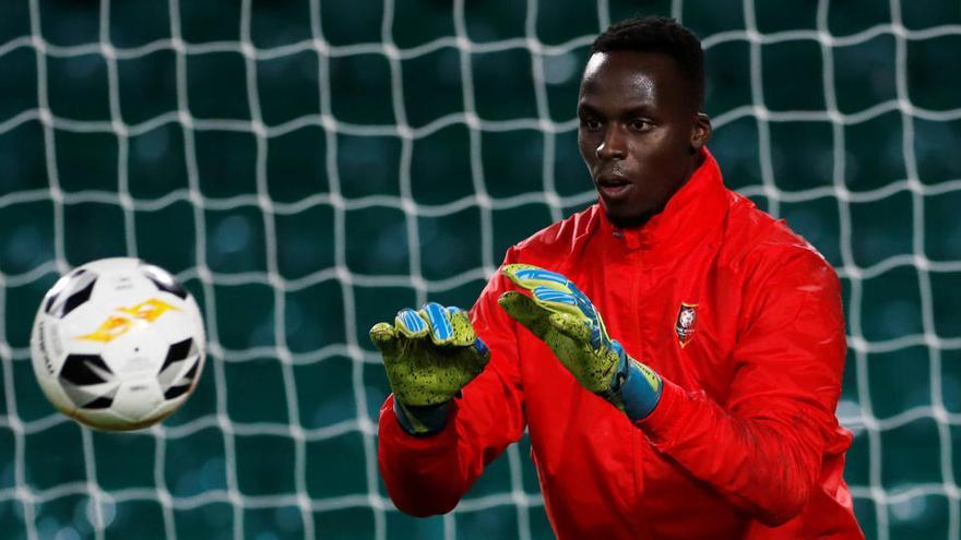 El Chelsea ficha a Mendy y complica el futuro de Kepa