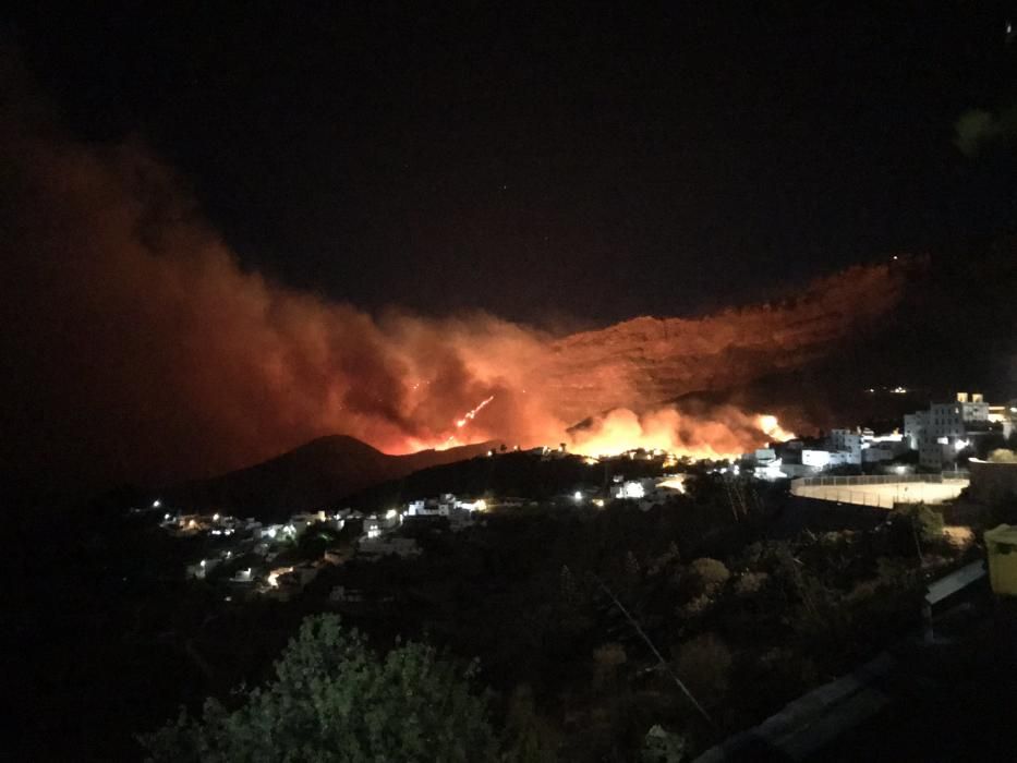 Segundo día del incendio en la Cumbre de Gran Canaria