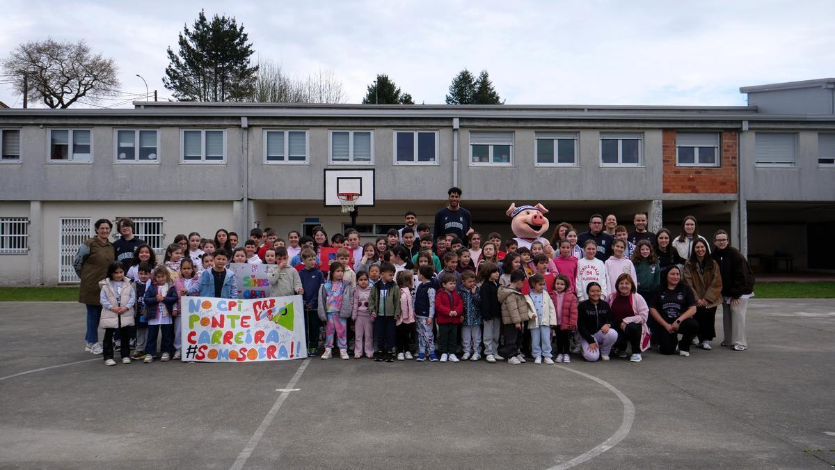 MONBUS OBRADOIRO PRIMERA FEB | Phil Scrubb regresa a Sar liderando al Palmer Basket
