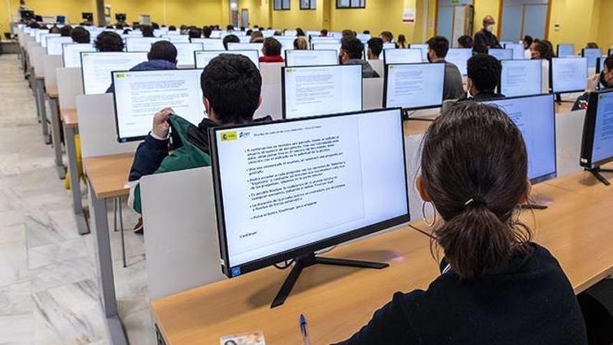 La DGT modifica el examen de conducir: adiós a memorizar las preguntas