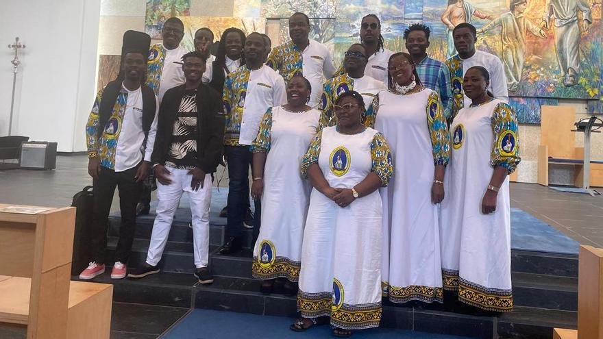 La eucaristía africana en San Xosé de Milladoiro reunió 1.400 euros para ayudar al desarrollo de Costa de Marfil