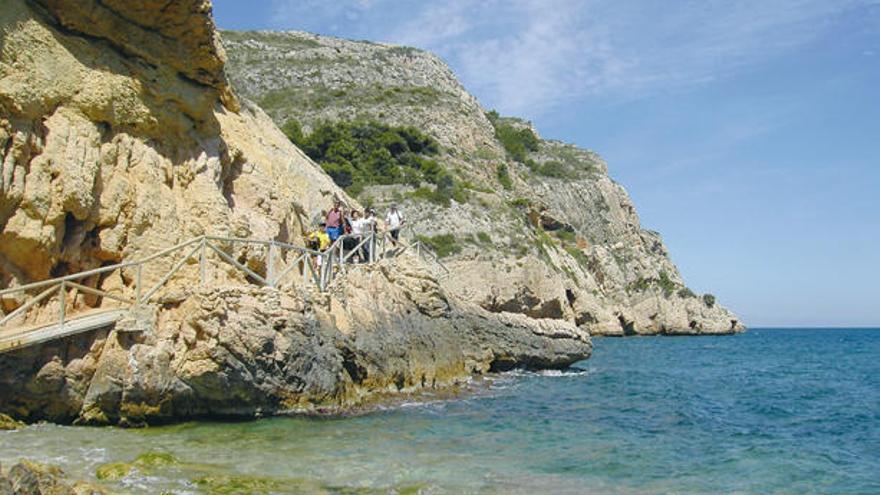 Senderismo en el área del Cap de Sant Antoni