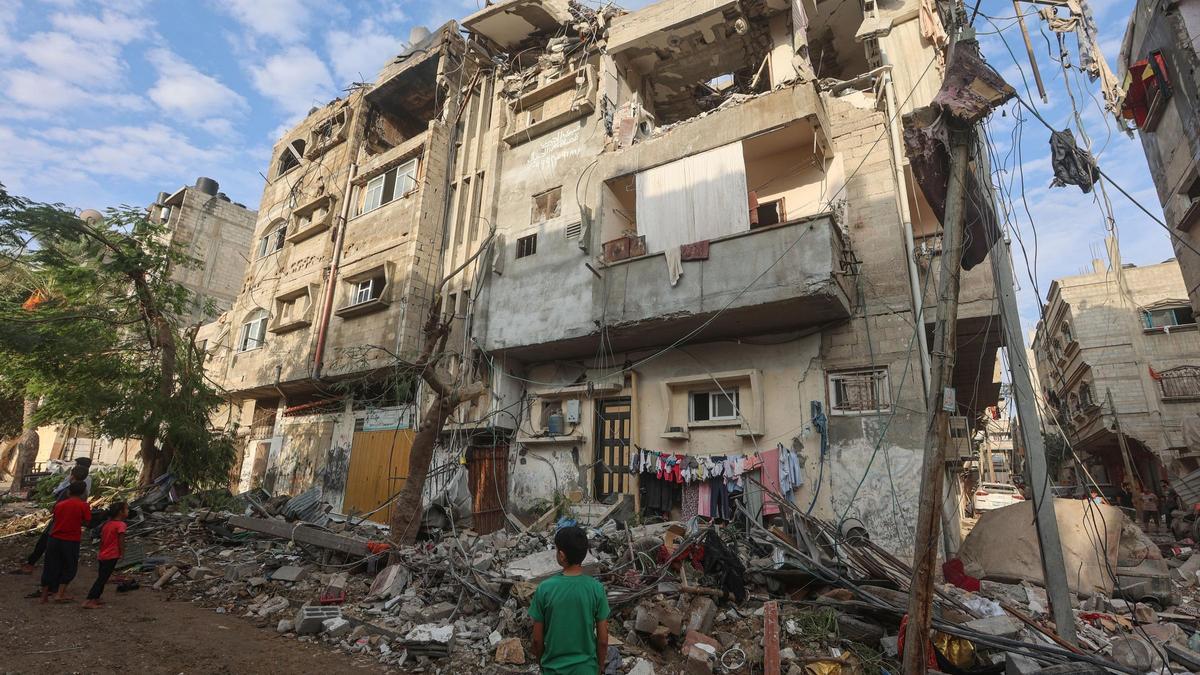 Daños causados por los bombardeos de Israel en Gaza.