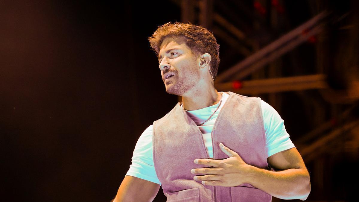 Las imágenes del concierto de Pablo Alborán en Icónica Santalucía Sevilla Fest