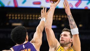 Doncic, durante el partido frente a los Suns