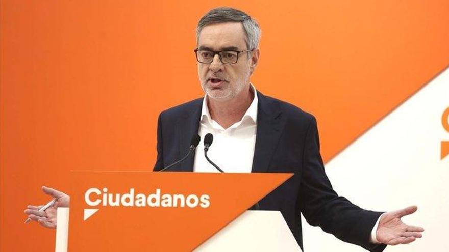 Cs exige a los barones del PSOE renegar de Sánchez para lograr su apoyo